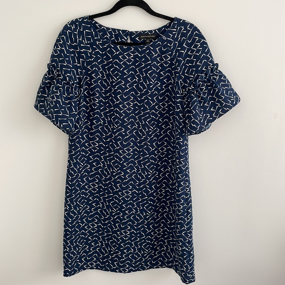 BANANA REPUBLIC | Blue printed dress with bell sleeves